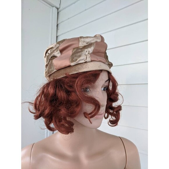 Vintage Cloche Hat Metallic Bronze Velvet Rose Gold Satin - Picture 1 of 9